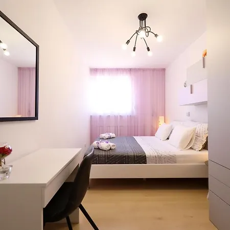 Appartement The Flower Tower Zadar